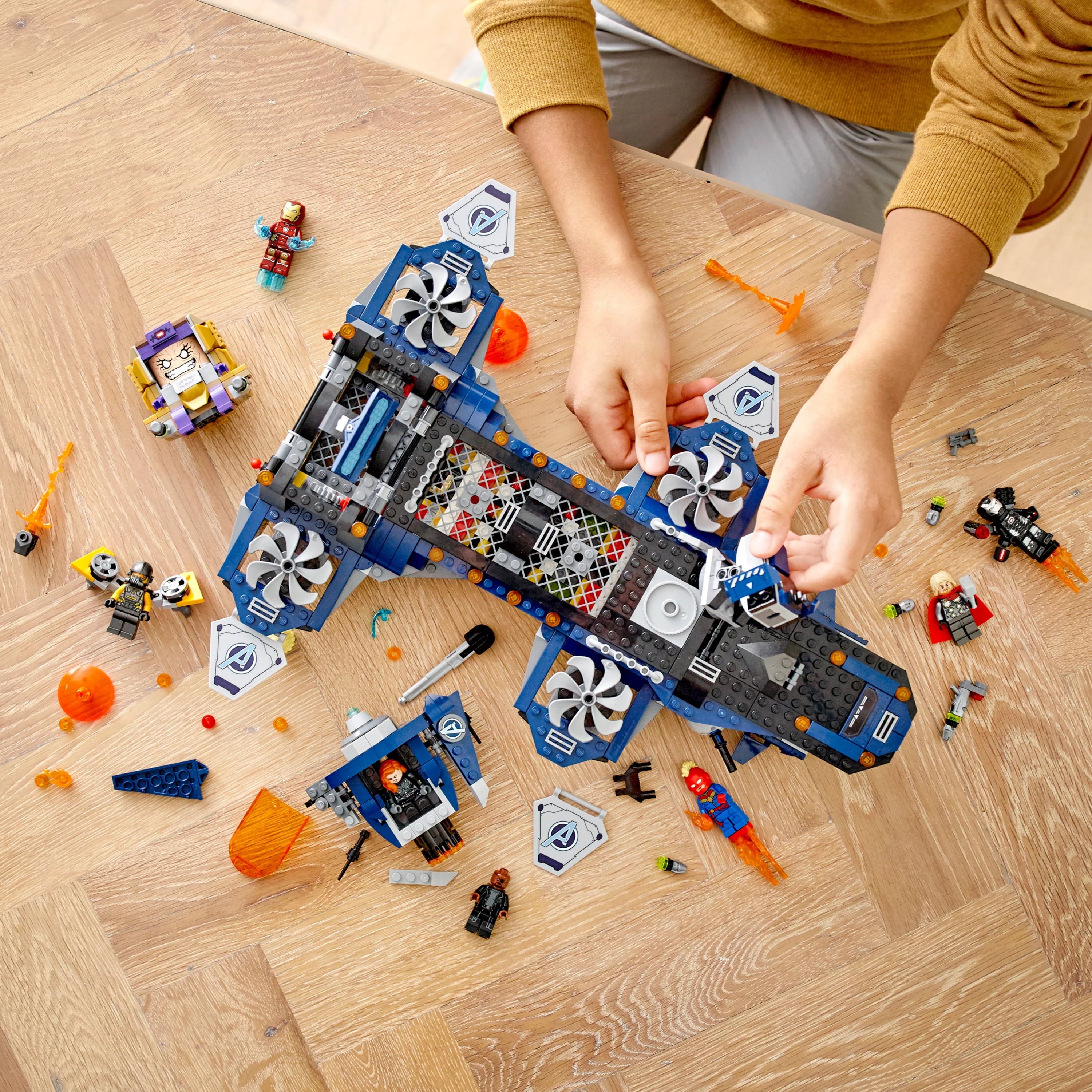 LEGO Marvel Avengers Helicarrier Brick Building Toy with Action Minifigures (1,244 Pieces) D7703