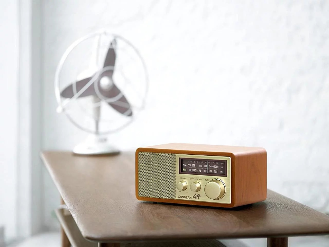 Hi-Fi Tabletop Radio X378