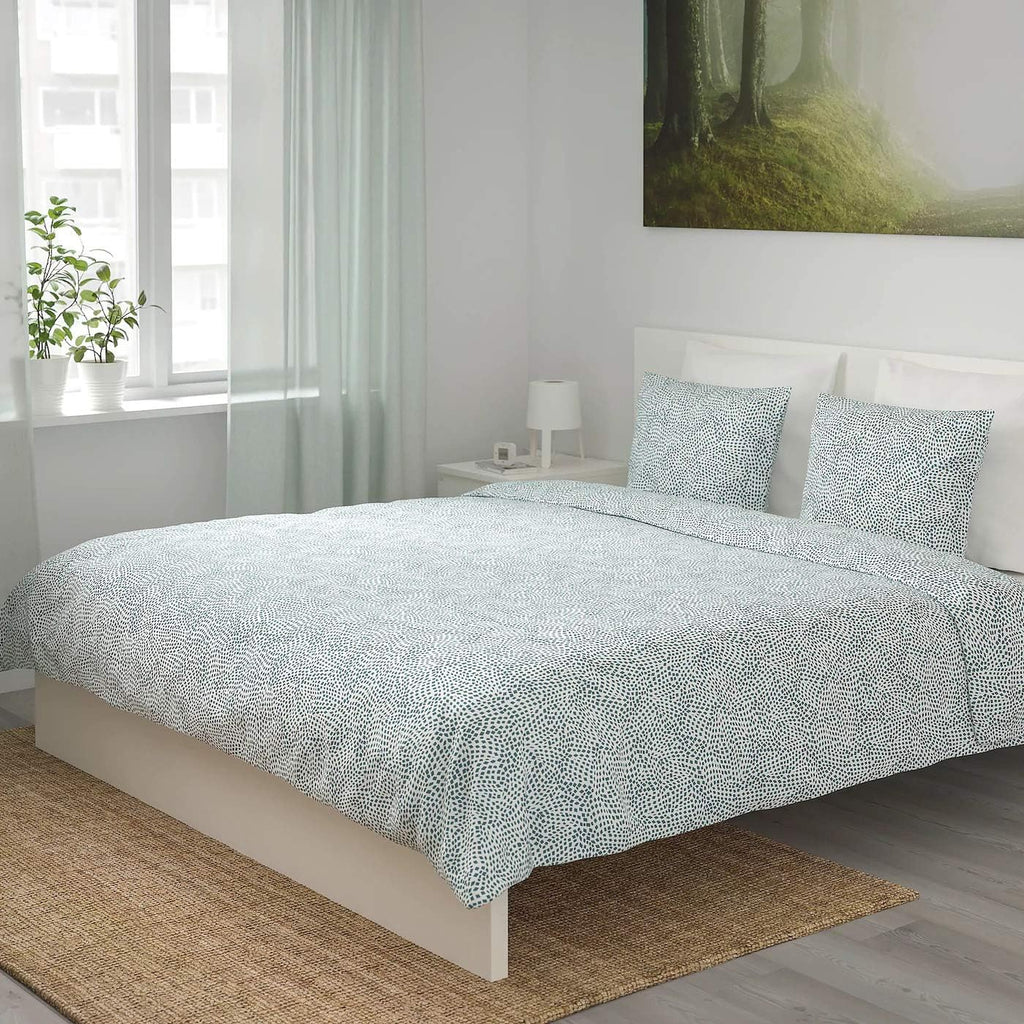 White/Blue Full/Queen Duvet Cover and Pillowcase(s) D1196