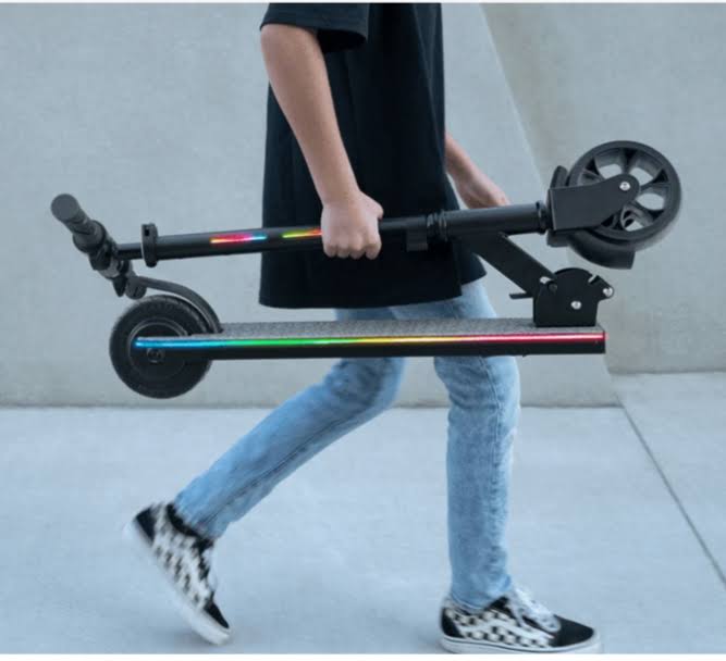 Black Label E100 Electric Scooter H744