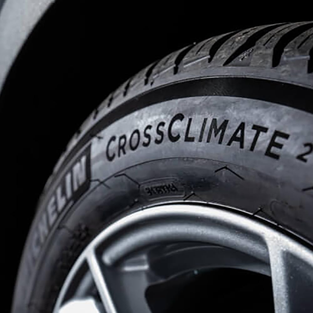 235/50R18 97V All-Season Car Tire D718601