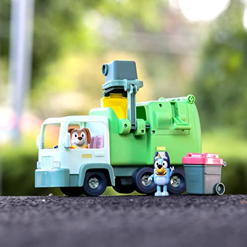 Bluey Garbage Truck 2.5" poseable Figures with Playset L3170