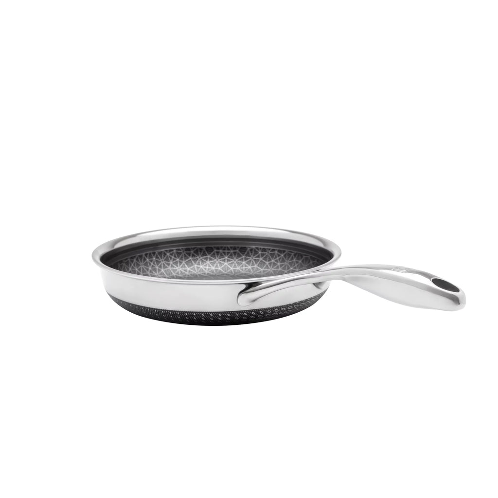 8” Hybrid Nonstick Frying Pan D990