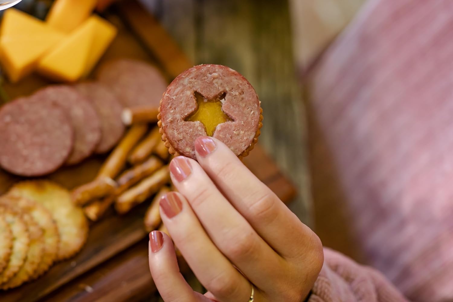 Smoked Beef Summer Sausage and Sweet Hot Mustard Sampler D508