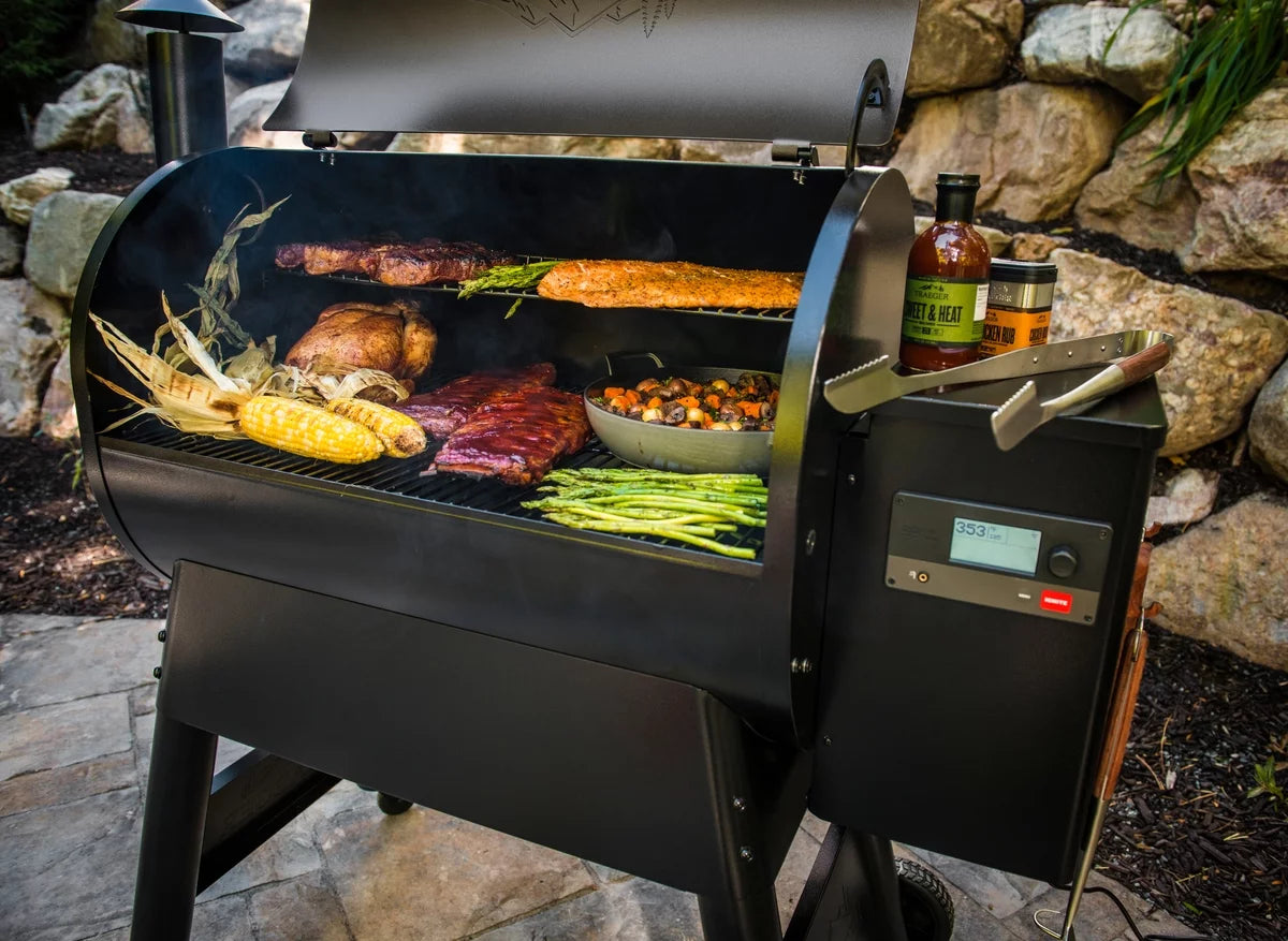 Black Wood Pellet Grill and Smoker V61685