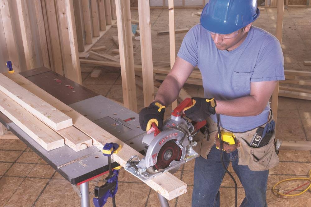 7.25 in. Magnesium Worm Drive Circular Saw F34712