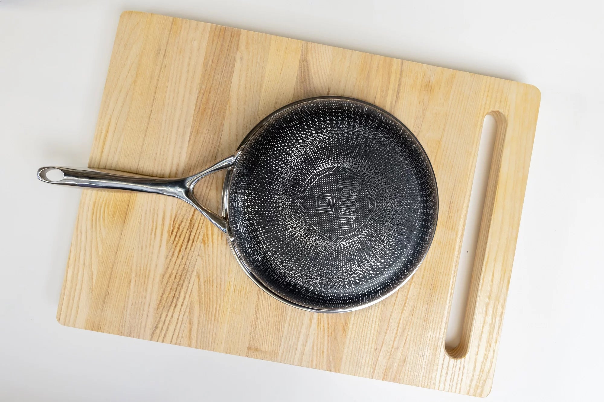 8” Hybrid Nonstick Frying Pan D990