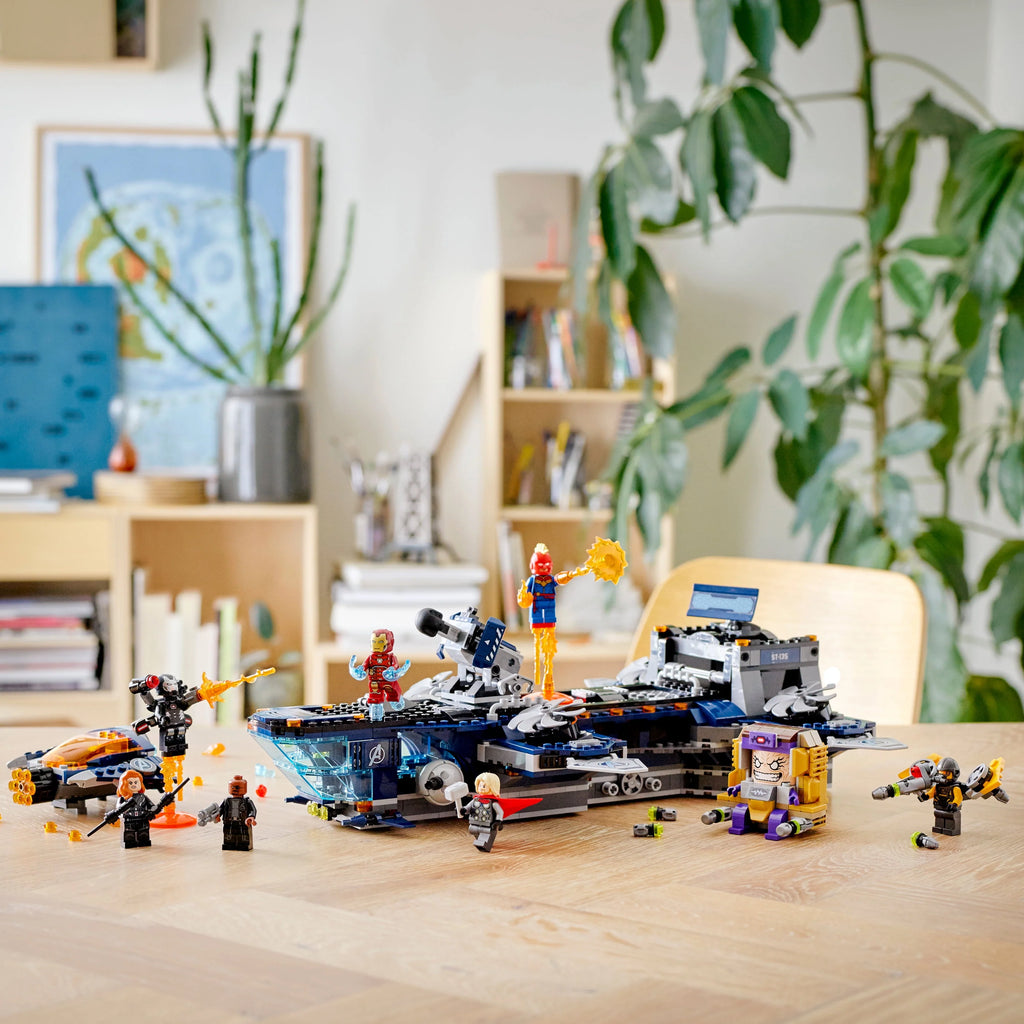LEGO Marvel Avengers Helicarrier Brick Building Toy with Action Minifigures (1,244 Pieces) D7703