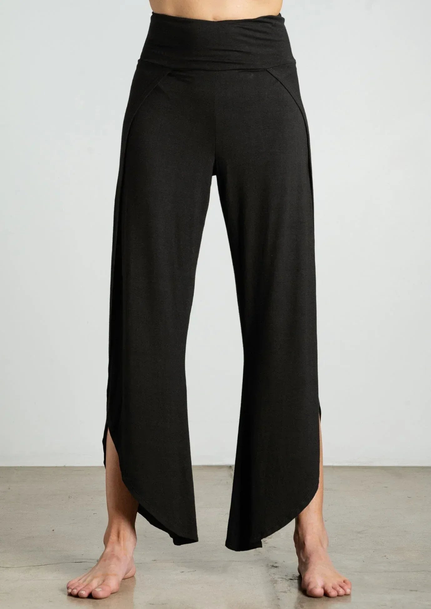 Bhakti Heavy Weight Jersey Flowy Yoga Pants - Black