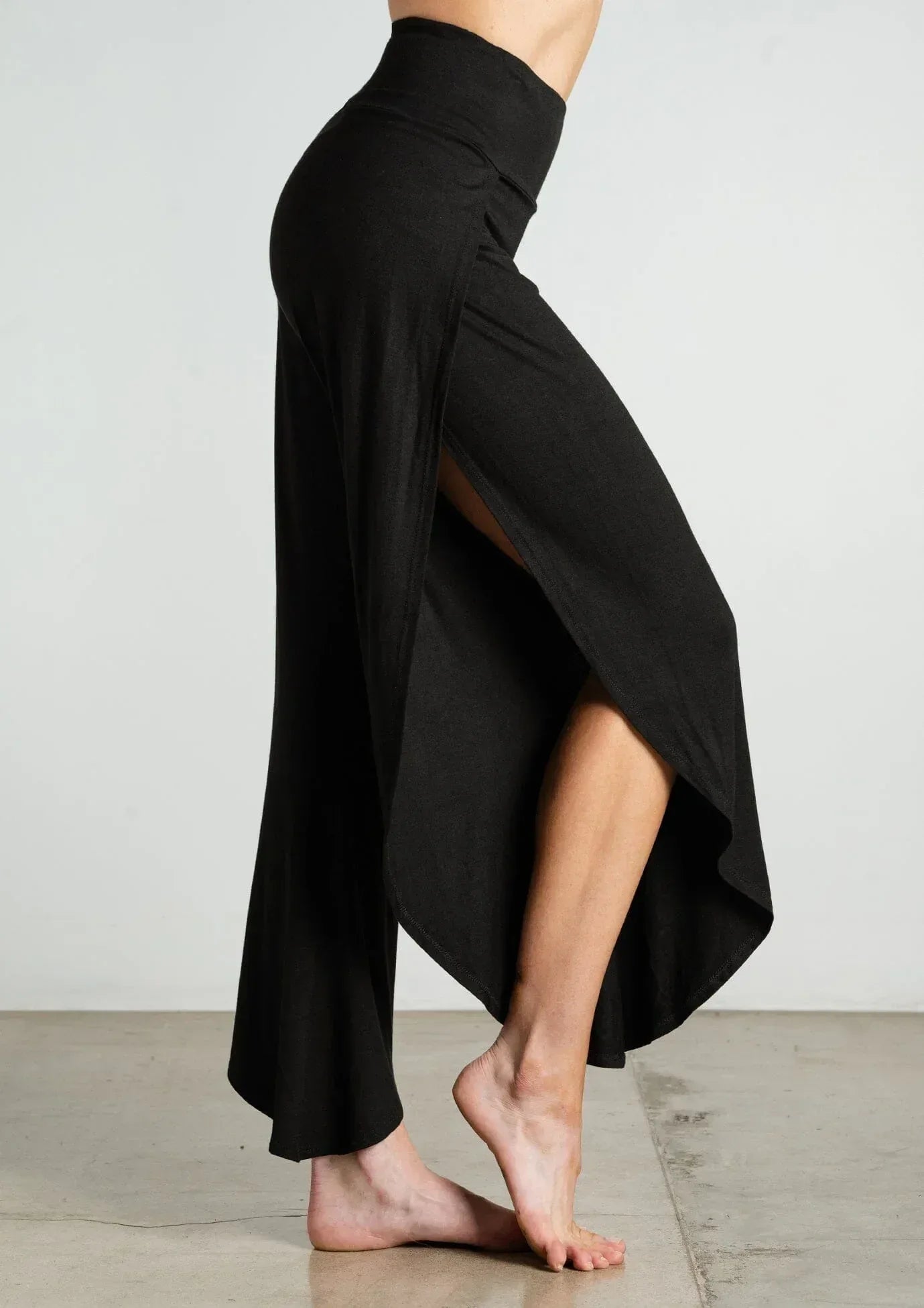 Bhakti Heavy Weight Jersey Flowy Yoga Pants - Black