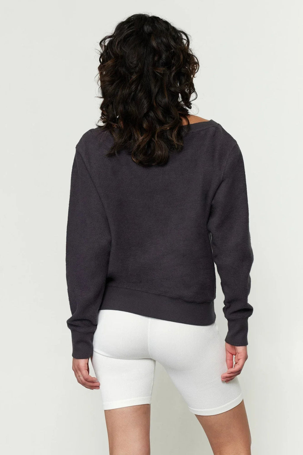 Sherpa Vida Pullover - Black